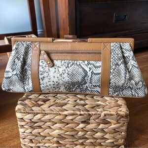 Vintage 90's Nine West snake print clutch